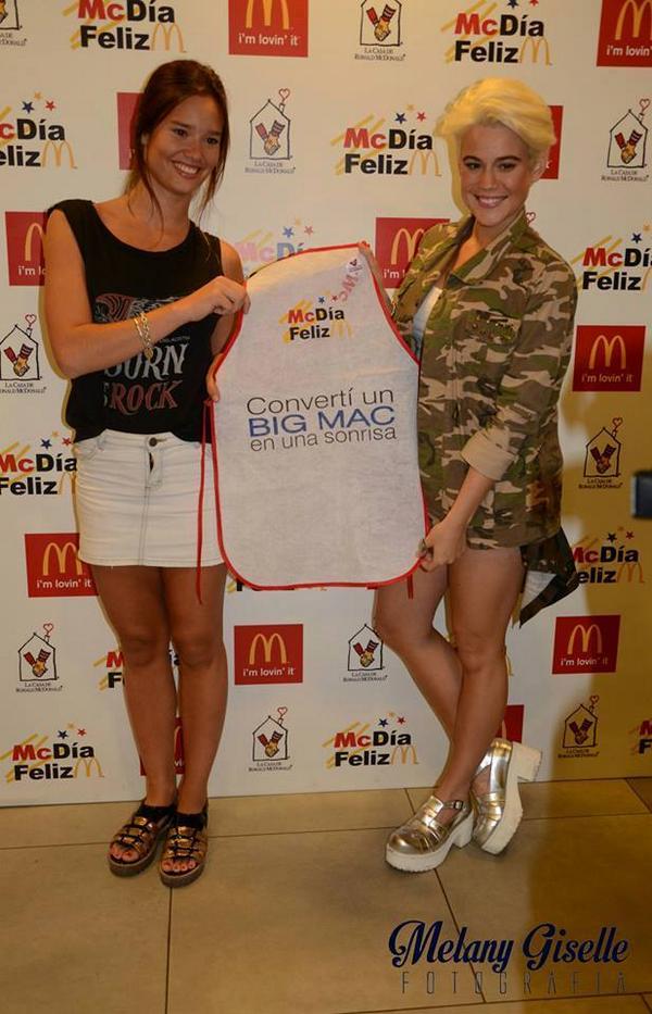 Ambar_CASFA's tweet photo. Con la mejor  @Emma_CASFA http://t.co/L5U7KLuHQD