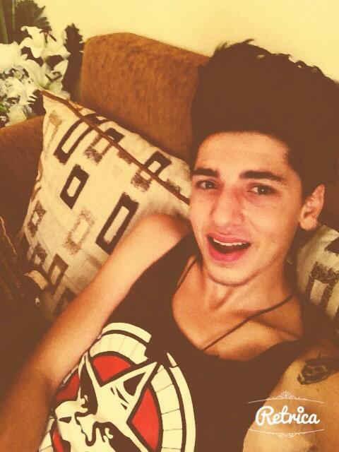 karo_assi's tweet photo. gunaydinn :) http://t.co/2tVZEp1bf4