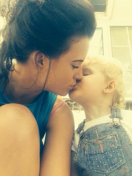 LouiseBrake's tweet photo. 🙊kisses with my favourite person 💋 http://t.co/SBsOUzxnpc