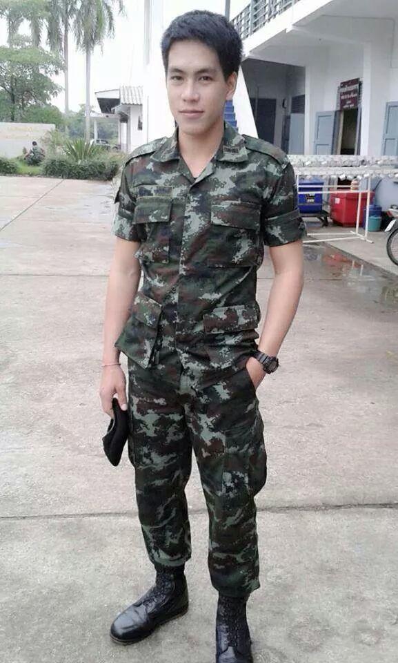 thaisoldier_'s tweet photo. หนุ่มเก่ง 😘#RTถ้าหล่อ http://t.co/P4yvm45wFx