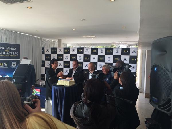 ISPSFootball's tweet image. Cutting the cake. It's official! #ispsblackaces @mpblackaces