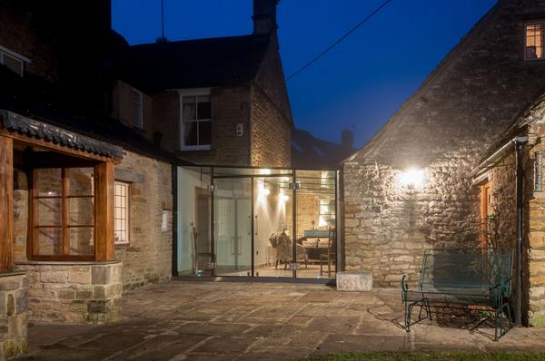 Completed linking element on a Garde II listed building near Stow-on-the-Wold.