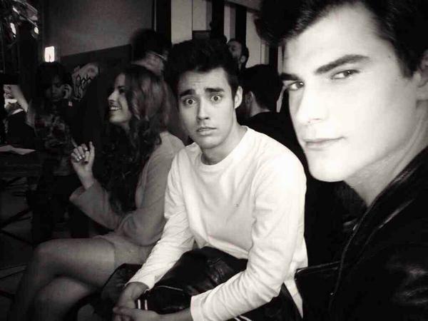 amooJorgeBlanco's tweet photo. Con Chachi 😎 #Violetta3 👌🎬 http://t.co/Y1GoE5b6TZ