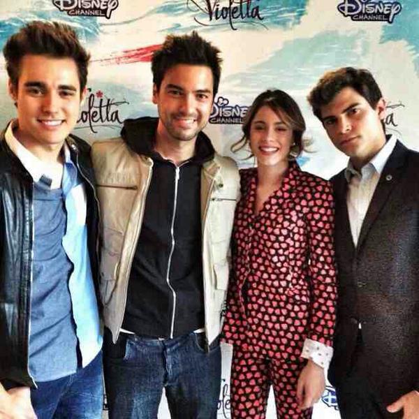 amooJorgeBlanco's tweet photo. Q lindo 😜😁🙏 #TodoVuelveAComenzar http://t.co/mV4W5yGRRb