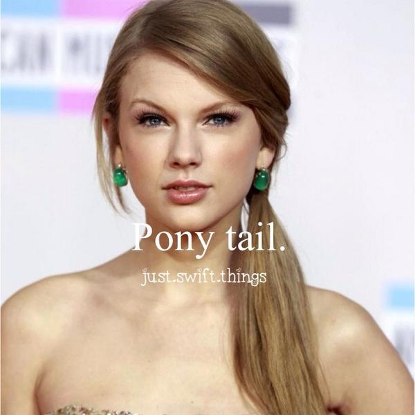 swift_things's tweet image. Pony tail