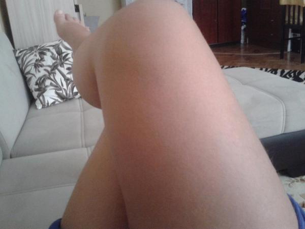 4f3bee8c78424cd's tweet photo. Sexsi ve guzel bacaklarima en az 34tane rt istiyorum merak etmeyin bu sey sonra da amima dogru gelicek rt yqpin sade http://t.co/kGscg7EcNh