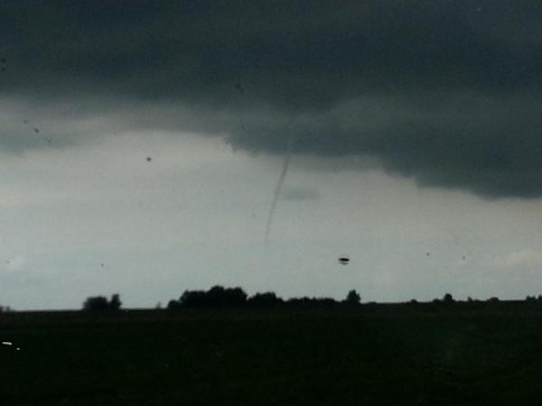 heaks's tweet photo. Windhoos bij makkum #simmer14 http://t.co/NOXmT6HDlX