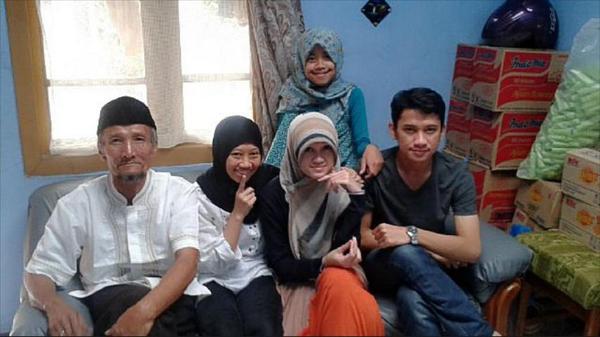 supriadi_4it's tweet photo. Idul fitri dengan keluarga http://t.co/V1bAv1dOMj