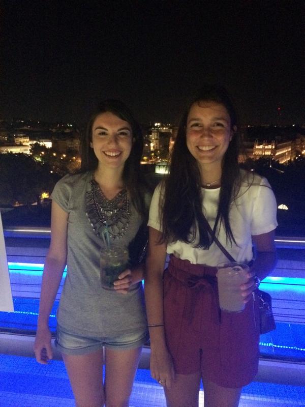 claudiadiaz96's tweet photo. Muy buena noche la de ayer con mis amores @diana_khomych @Elee_FF @ana23sp @L22a http://t.co/GajipFyaQb