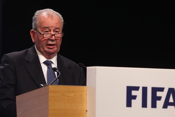 Fallece Julio Grondona, Presidente de la AFA y Primer Vicepresidente de la FIFA: http://t.co/xu5hmQHz7B
