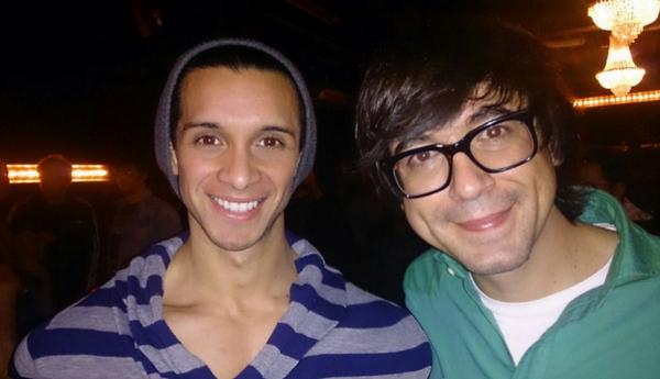 CABRERA_CHRIS's tweet photo. Con el maestro del humor d las cosas pequeñas @PiedrahitaLuis Gracias x todo lo q nos dejaste anoche.Éxito en la gira http://t.co/UWfm3k3IDZ