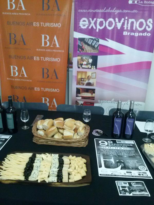 delegacionestur's tweet photo. En instantes se presenta expovinos Bragado @pabloledesmatur @bragadotv @BAGastronomia http://t.co/kdvhJAjRfu