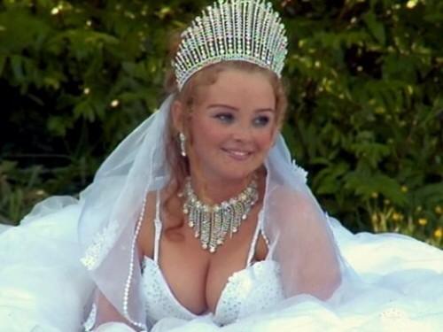 _NOTORIOUS_VIC's tweet photo. @KateWincup @Tezzleton @EmilyEasty @LydiaYates IM READY!!! Xxx http://t.co/EtzZE2zQGt