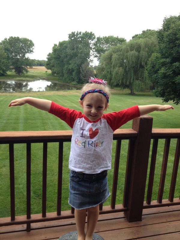 dianefaber's tweet photo. This weather in ks sure feels like #redriver today!!  Wish we were in the mountains @Red_River_NM http://t.co/JJiqrvdoxw