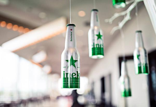 custom_event's tweet photo. Bekijk het project waaraan we met heel veel plezier hebben gewerkt: Heineken After Work. http://t.co/omtdbVpQkJ http://t.co/5AetrjLprm