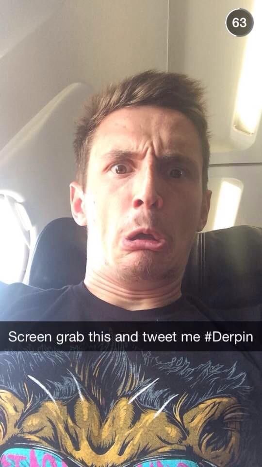 SmokelessArab's tweet image. #Derpin 😂#prosyndicate