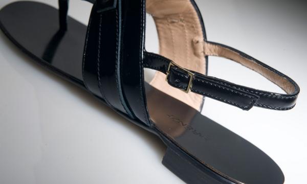 RenziShoes's tweet photo. #sandals #blackleather #sandalo #springsummer14 #renzishoes #summercollection http://t.co/lwhWu3Pajn http://t.co/M3YcTU50MO