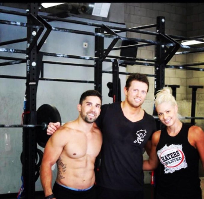 😜 @mikethemiz &amp; my cousin Ty #awesome http://t.co/F5ZhNDlNJO<a class="tags" target="_blank" title="On Twitter" href="/?out=eyJ0eXAiOiJKV1QiLCJhbGciOiJIUzUxMiJ9.eyJpYXQiOjE3MTk4MjMyNjgsImlzcyI6InR3cG9ybnN0YXJzLmNvbSIsIm5iZiI6MTcxOTgyMzI2OCwiZXhwIjoxNzUxMzU5MjY4LCJyZWRpcmVjdF91cmwiOiJodHRwczovL3R3aXR0ZXIuY29tL21pa2V0aGVtaXoifQ.VNxNuQ7oOykS-Dpv4H2sO7bw4y7q5B89-V0PQTut7RUAcW8N-eF_9_uU3M0AxzJmolqsGB2L6ZDya986DriUrg">@mikethemiz</a><a href="/tag/awesome"class="tags">#awesome</a>