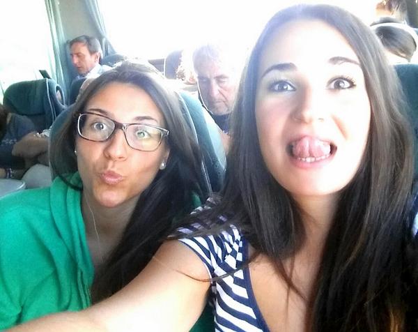 Isagonfuen's tweet photo. Dos catetorras a la City!  @aloebea http://t.co/G5buY2Qs6A