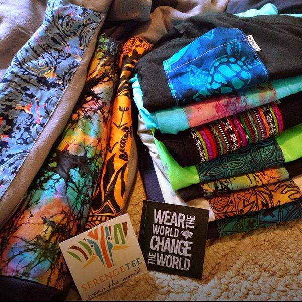 serengetee's tweet photo. Retweet to enter to WIN $100 credit http://t.co/m5G206JxBF! Must be following us to win. #weartheworld http://t.co/5qtyYuLL56