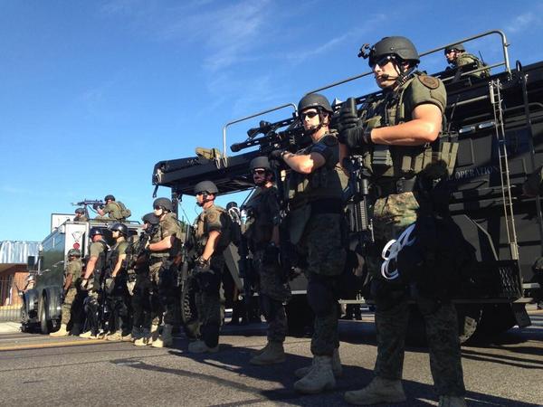 #Ferguson 'da olanların %5'i Taksim'de olsaydı @cnn vs sürekli canlı yayın yaparlardı! Ama ABD'de olunca iş değişiyor