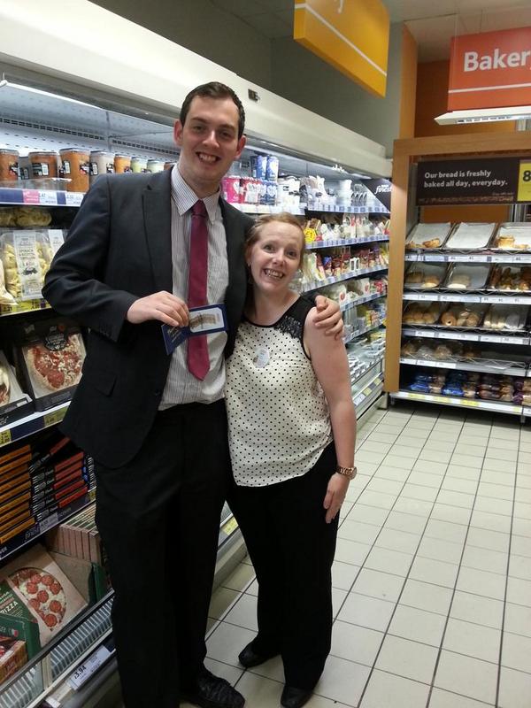 vickyapp's tweet image. Tom delivering great service and recieving fab feedback well done! @Lindsaytesco @philwoodhouse @saraatkinson