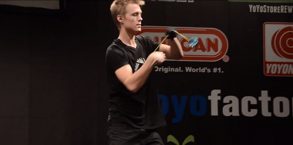 Linactif's tweet image. Le Champion du Monde de Yo-Yo est vraiment hypnotisant ! #Yoyo #C3yoyodesign #Genius linactif.fr/champion-du-mo…