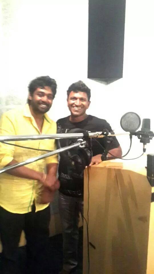 suguna_n's tweet image. #Power☆ #Puneeth_Rajkumar is giving background voice to movie #bahaddhur ..