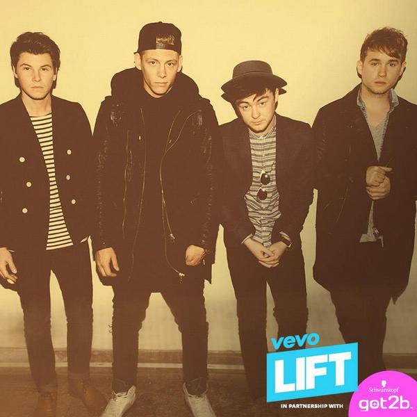 RixtonBelgium's tweet image. vote for @RixtonOfficial! #VoteForRixtonVevoLift ads.mnt.st/vevo/GS-720/