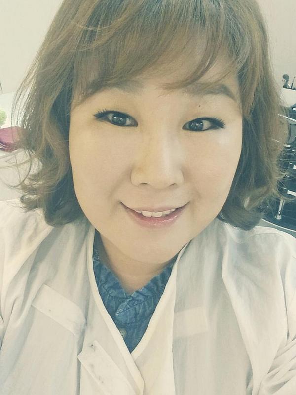 머리자르고..배가너무고파서..
갈치조림맛나게먹고...결국소화제로엔딩^^
근데..저..머리자르니깐어때요?^^
송혜교단발머린데..하하하하하하^^;
