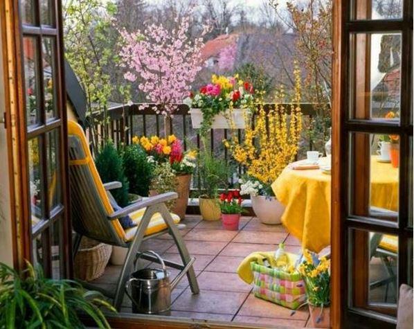 RT <a href="/Themagazinea/">Themagazinea</a>: Small balcony decor ideas #homedecor  goo.gl/TwdfNX