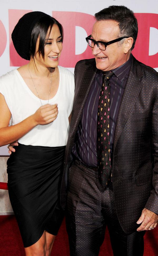 enews's tweet image. Robin Williams' daughter Zelda mourns: "I love you. I miss you. I'll try to keep looking up." eonli.ne/1Bbz17a