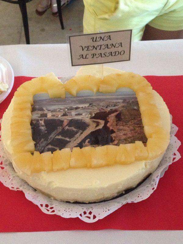 juanfrancruzado's tweet photo. #SemanaDeLaJuventud #Postres  con @Mariadonaire__ @Pablo_Foxx @Dianii_al http://t.co/ivMWRwhlZc