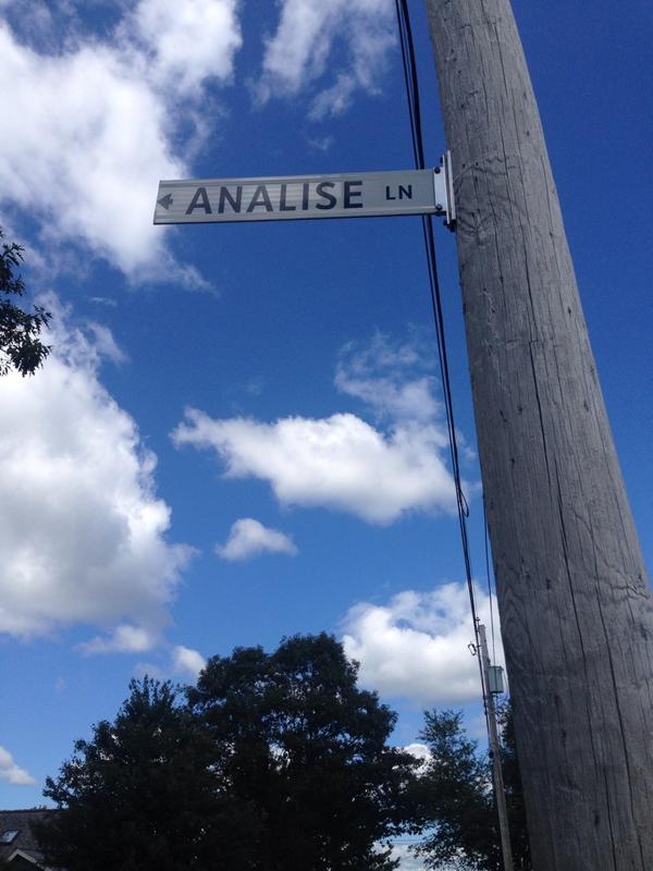 Beardsquad's tweet photo. Really
#roadsign #NovaScotia #Bedford #funny #roadnames http://t.co/7L2nFJszkm