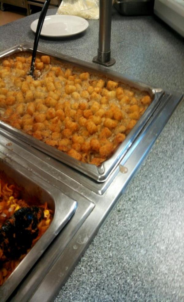 toddrenae28's tweet image. @BumblebeeTuna92 enjoying some tater tot hot dish right now haha hope you're feeling better bud! #tthd