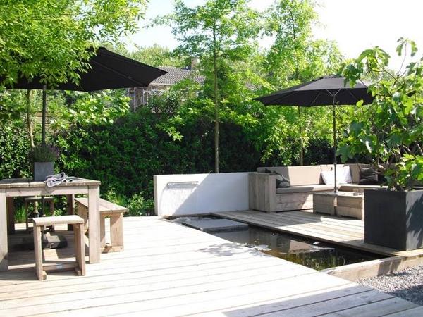 Relax_Living_nl's tweet photo. #Tuin #inspiratie! Moderne tuin. #steigerhout #parasol. Wil jij deze sfeer ook in je tuin? Zie http://t.co/RiywGIJNb8 http://t.co/LpYIaLuU7v