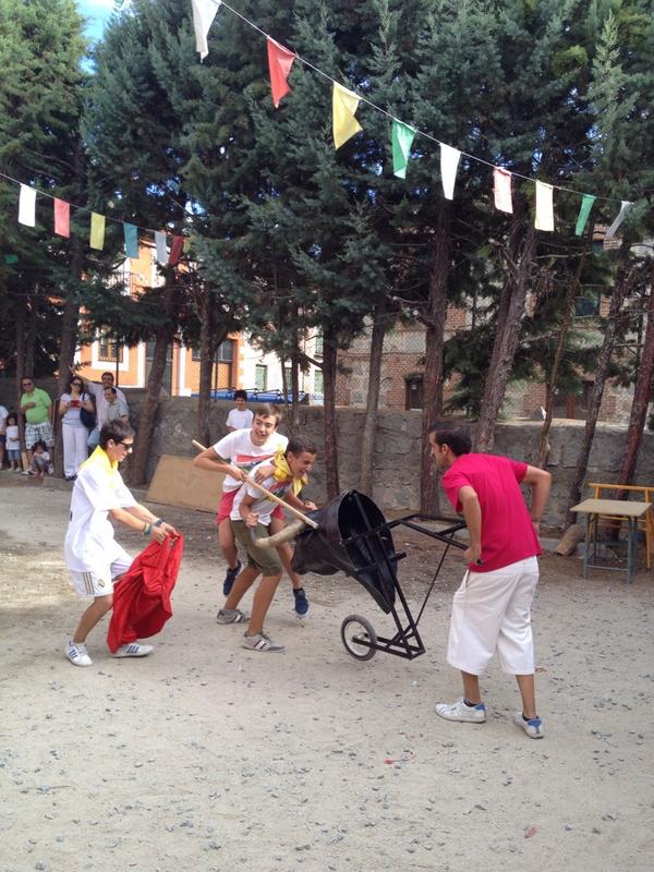 Fantástica tarde de toros en el coso sin igual en san Esteban.Con la protección de la virgen todo un éxito.