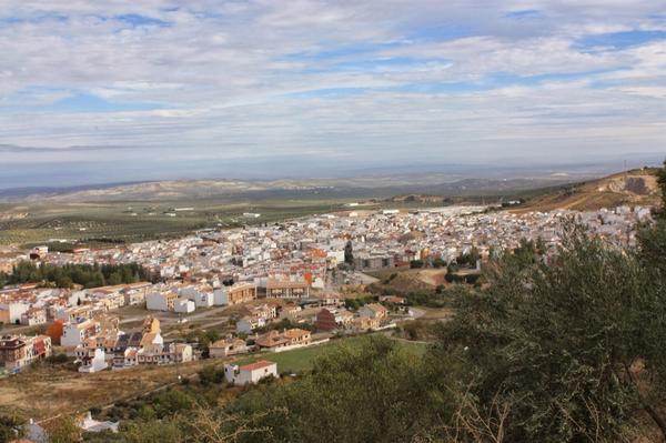Hermosas vistas de Torredelcampo y su campiña desde el entorno de Santa Ana ! Ven a conocerlo! mangelcaballero.blogspot.com.es/2013/10/torred…