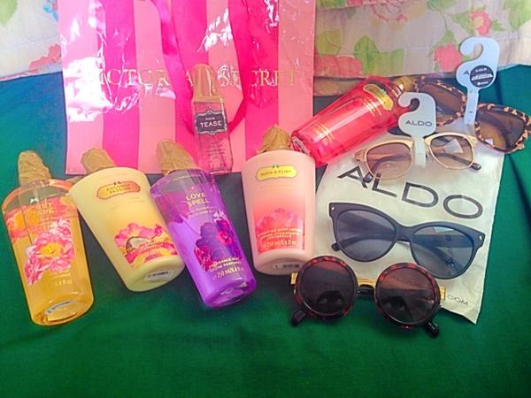 mjumelles_'s tweet photo. Regalo de papi pa' #SuNegra #AmoEsHombre #FrioConMigo & eso #QueUstedDesiaQueNo #UstedSaveVerdad 😏😏😏 http://t.co/1ABeKF4HIS