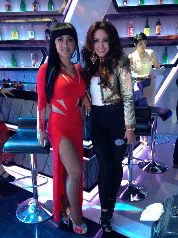 icha_anas's tweet photo. Bukan talent biasa rcti @juliaperrez @sherlymey http://t.co/Wzc368uy7n