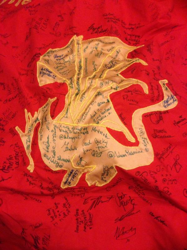 MerlinFamFlag's tweet photo. I'm off to Pierrefonds for the Merlin Meet up this weekend! I'm so excited!! http://t.co/6HWBG3hMiQ