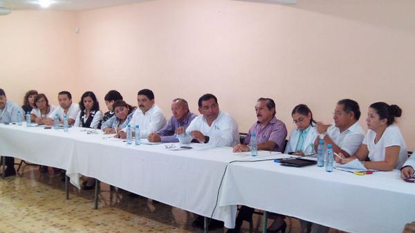 CtmFTYucatan's tweet photo. ASAMBLEA TRIPARTITA FTYCTM-IMSS-INFONAVIT.
@ViCaballeroD @L_EcheverriaN @charitocetina @MartinvazqCTM @dacm73 http://t.co/ev2TaQySen