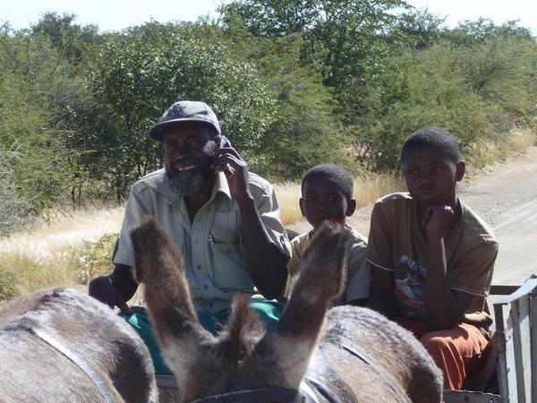 _jonkahn's tweet photo. @Reg12345 @danofotiadis funny a similar ad aired in Zim. Mike can afford a BMW, but he gets a donkey instead. http://t.co/WUlALLICkc