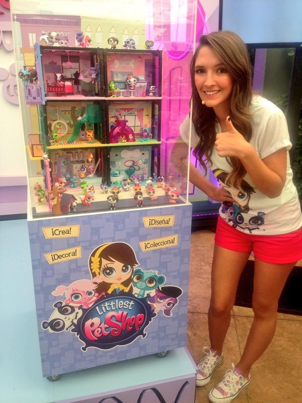 Maria Jose Castro Twitter: "¡Que increíbles sets! En el evento LPS #LPSMexico #Liverpool #Hasbro #LosQuieroTodos #Colecciónalos @Hasbro_MX 💜💕 http://t.co/h58RQ81jVD" / Twitter