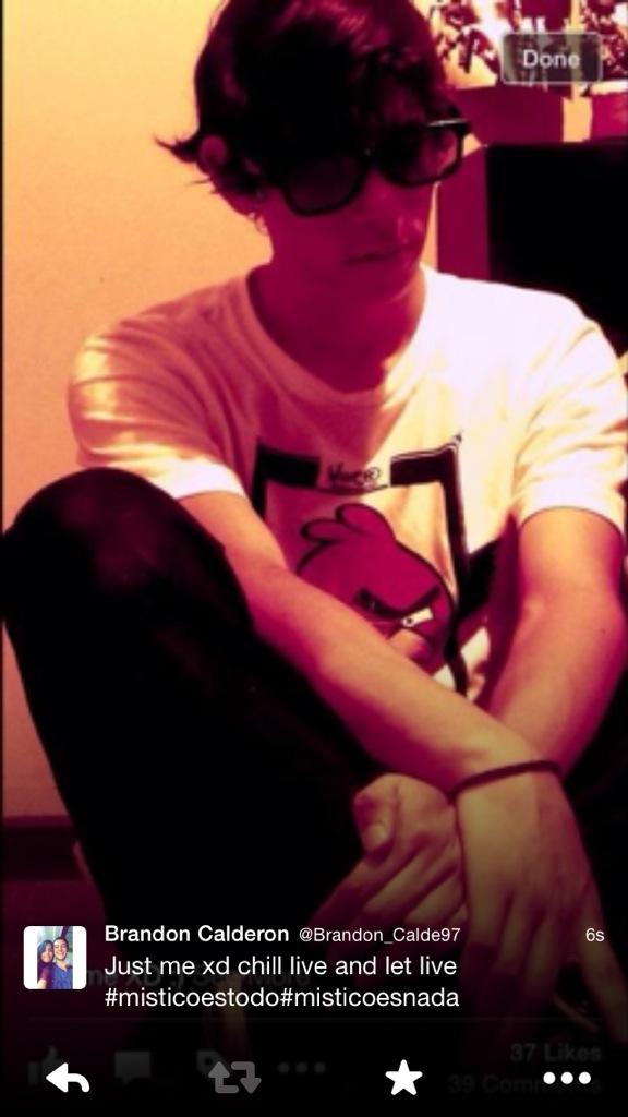 bruce97420's tweet photo. Just me xd chill #sameshirtsameme #isjustwhoiam #boldshit http://t.co/CSBcvsvC4v