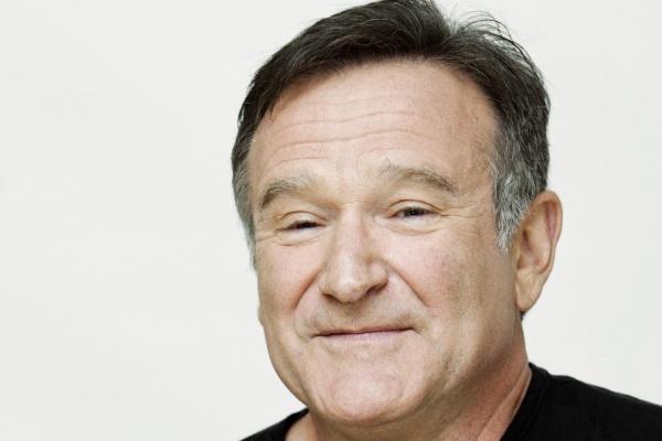 venevision's tweet photo. #MundoShow Confirman que Robin Williams murió ahorcado http://t.co/f5cyEPM6lh http://t.co/3S29gBODjE