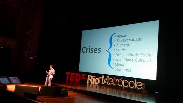 TEDxRio's tweet photo. A cidade e a natureza podem e devem seguir juntas. "Nós somos a natureza", Cecilia Herzog. http://t.co/4BcE0QBAVQ http://t.co/PTIekKgmfY