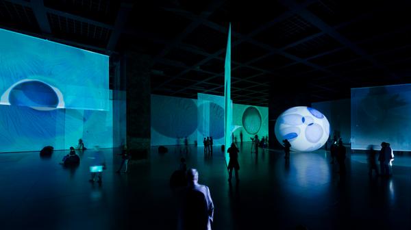 manishvora18's tweet photo. Otto Piene's pioneering career is celebrated in a multi-faceted light filled exhibit in Berlin http://t.co/l9zGJvuYtO http://t.co/vHs5iYfP3e