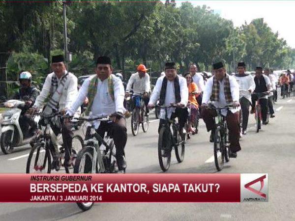 Bersepeda ke kantor, siapa takut? Takut sih gak, tapi gengsi itu bisa jadi :p