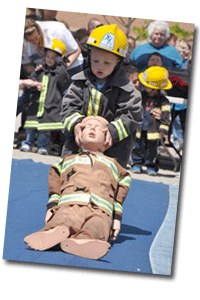 pioneersquare's tweet image. The Kid's Firefighter Challenge is coming to Fire Festival this weekend in PSQ: buff.ly/1sIdYmP